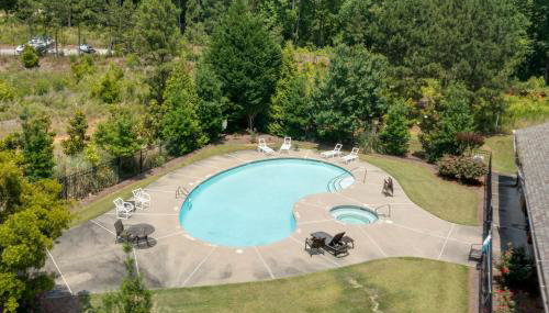 Private Patio, Decks Waterfront Eatonton Townhome - Foto 2