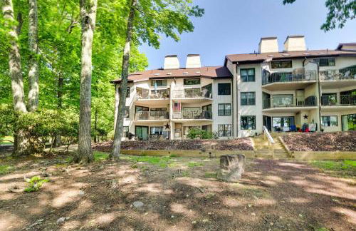 1 Mi to Big Boulder Lakefront Unit with Pool Access - Foto 32