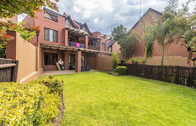 Exquisite 2 Bedroom Garden Townhouse in the Heart of Fourways - Photo 49
