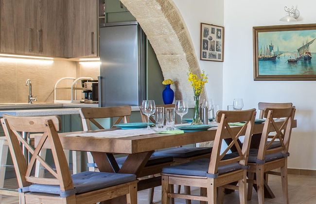 Villa Theta with private pool by Amara Living - Foto 11