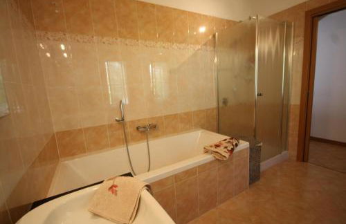 The Balcony on the Lake - Foto 16