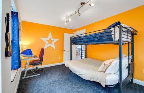 The Artist's Lakeside Hideaway - Foto 26