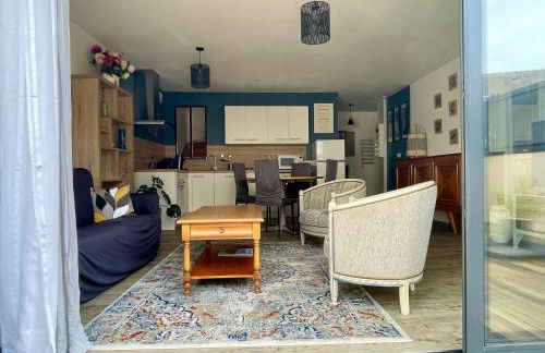 Plein centre Auray - Spacieux duplex T2 avec grande terrasse ensoleillée - Foto 10