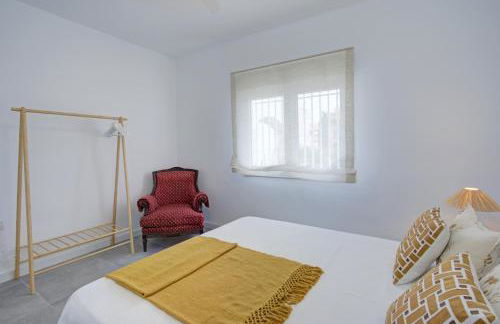 Comeback HOTEL CALIFORNIA - Foto 23