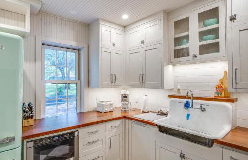 Historic Lakefront Home with Dock on Green Lake! - Foto 10