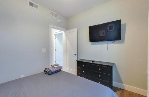 Walk to Front St! Traverse City Condo Near Skiing - Photo 17