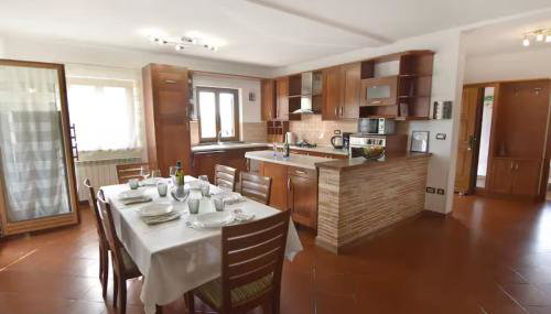 Flat with shared pool in Fiorini - Foto 3