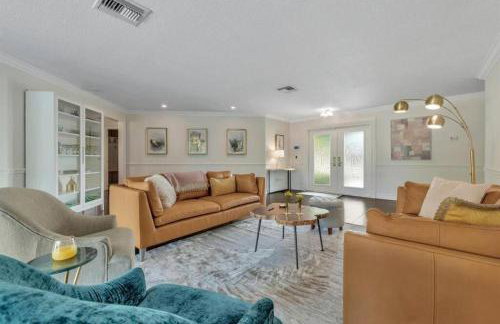 Waterfront Oasis w/ Pool Minutes to Downtown! - Foto 8