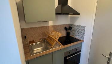 Studio Pensée - Proche centre ville - Foto 4, stove