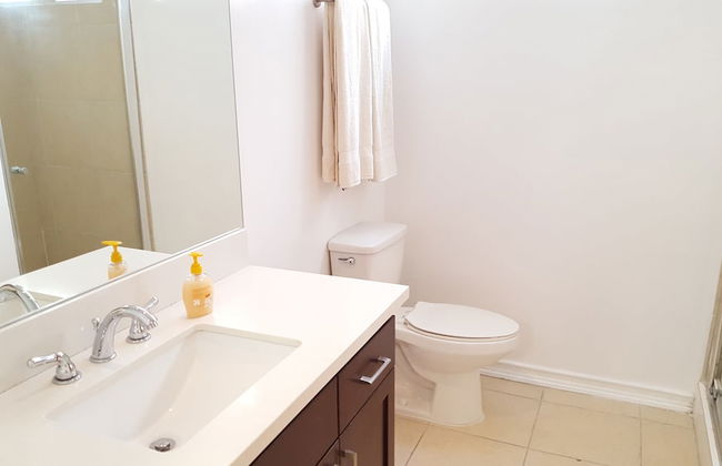 Fully Renovated 1 min. to Melrose Ave. - Foto 8