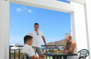 Cala Apartamentos - Photo 2