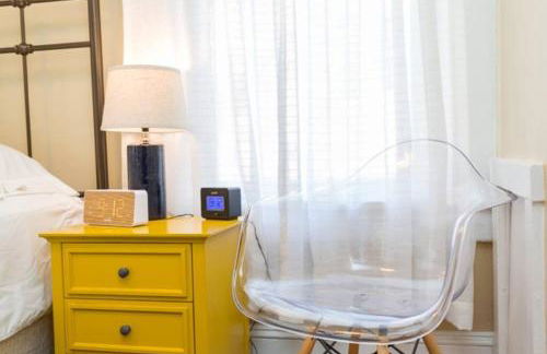 Steps to JMU & I-81 Fenced Yard Walk 2 Starbucks - Foto 26