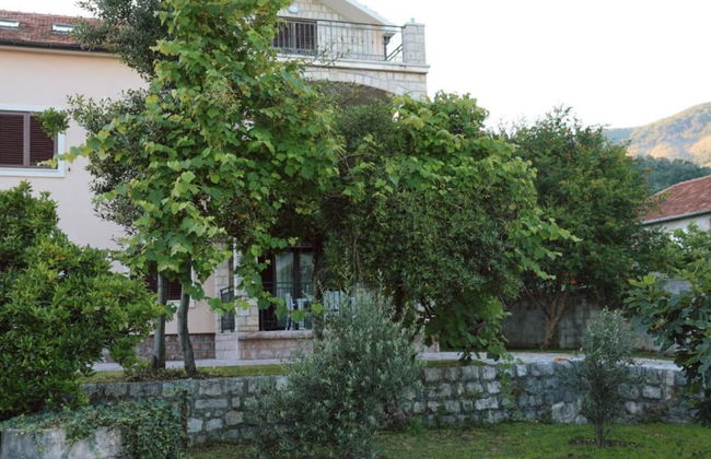 Stylish Apartment With Modern Elegance in Herceg Novi Area - Foto 1