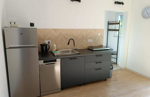 Domek Jelonek nad jeziorem i rzeką - Foto 4