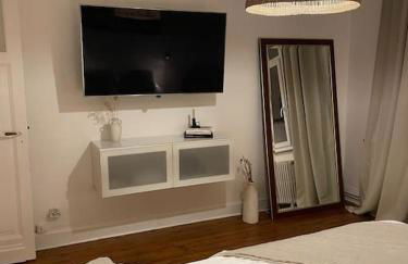 Grand appartement entier en hyper centre a 10 minutes de lille, métro a 50m et la gare de Tourcoing et à 900m et parking a proximité - Foto 7