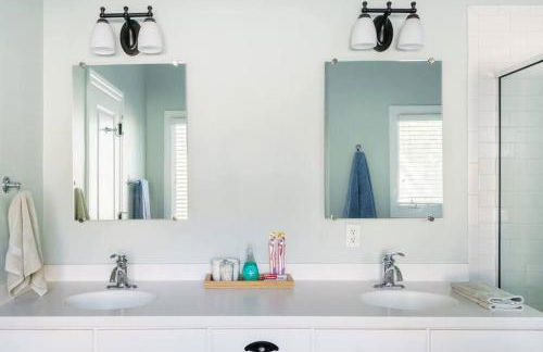 Southern Charm Downtown, Walk to Farmers Market & - Foto 34