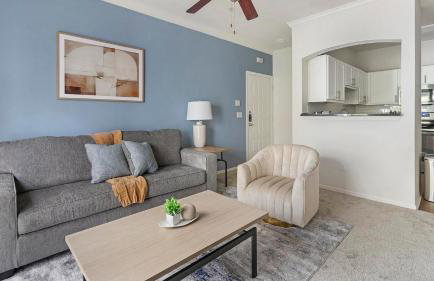 Landing Modern 1BD Game Room Gym - Photo 1