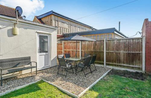 Grab a Deal Today! Massive Home For Contractors & Parking for 4 - Foto 19