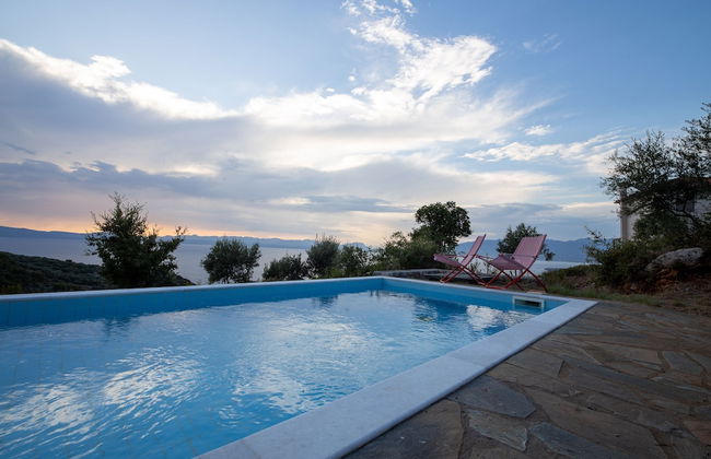 Searocks Exclusive Villas Resort - Photo 47