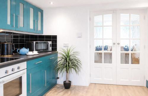 Cosy Coastal Townhouse 10-Min-Drive to Beach - Foto 12