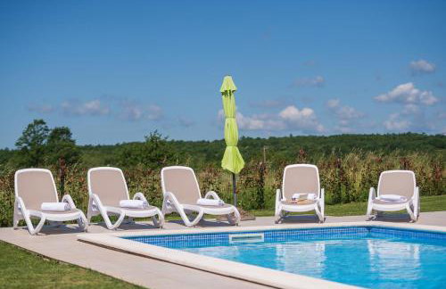 Family holiday house with private pool and playground - Foto 31