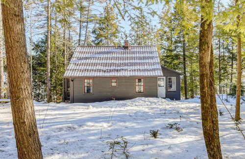 Private Dock and Beach! Lakefront Adirondacks Escape - Foto 29