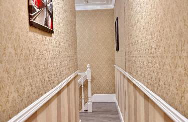 Full Home with Free Parking in Moss Bank, Crumpsall, Manchester - Foto 17