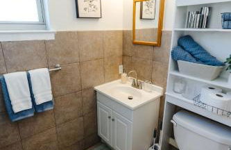 Centrally Located 2BR Overton Square Unit 2 Fast WiFi Free Parking Yes Pets - Foto 33