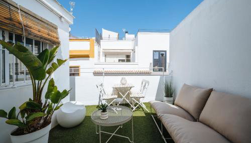 ELEVEN Apartments Real de la Carretería, by Homing U - Photo 4