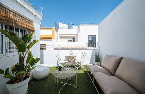 ELEVEN Apartments Real de la Carretería, by Homing U - Photo 4