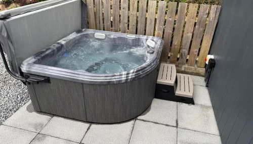 Tumpseys Hideaway with Hot Tub & Sunset Loch Views, Glencoe Near Fort William - Foto 5