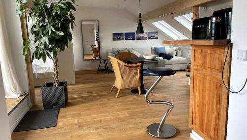 Lichtdurchflutetes Apartment mit Dachterasse zwischen Köln und Düsseldorf - Foto 4