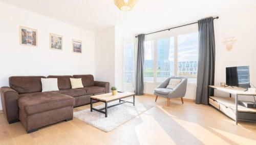 Beautiful apartment equipped near train parking - Foto 3