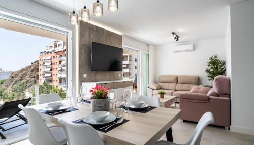 Sur Suites del Sol Apartamento 3 hab y 2 wc con gran terraza y piscina a pasos de la playa - Photo 2