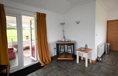 Orchard Farm Cottage - Photo 7