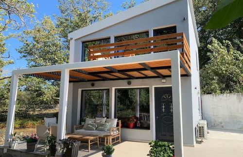 Stream House - Luxury living next to the river - Foto 1