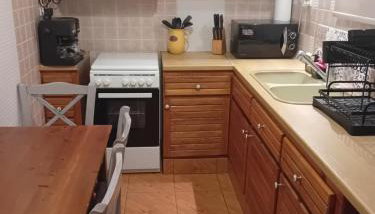 Joanna's heart of Athens one BR Charm Balcony view Walk to Tourist Spots - Foto 3