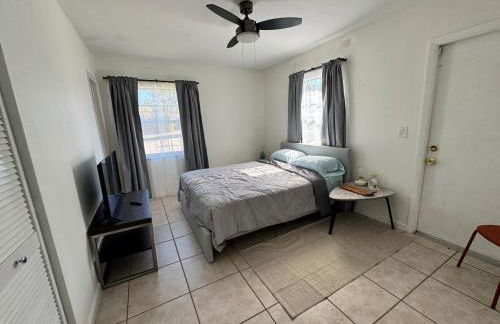 Fort Lauderdale Gem Private Yard and Patio - Foto 33