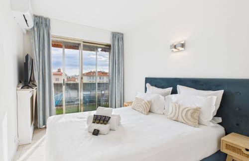 Central -300m Palais- Seaview-A/C-WIFI-spacieux - Foto 9