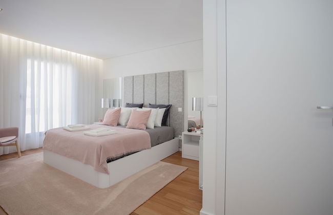 Liiiving - Luxury River View Apartment III - Photo 3