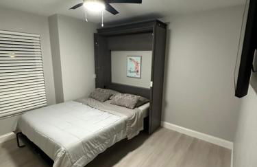 Florida house, 4br 2bt with private pool oasis - Photo 44