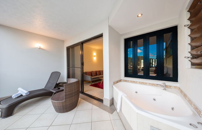 at Waterfront Whitsunday Retreat - Photo 13