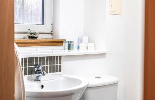 Super Prime Train Station Inverkeithing by TBA - Foto 36