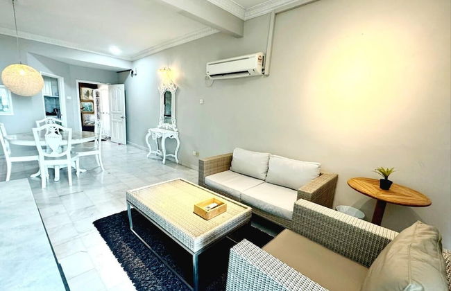 Century Bay Private Residences - Photo 23