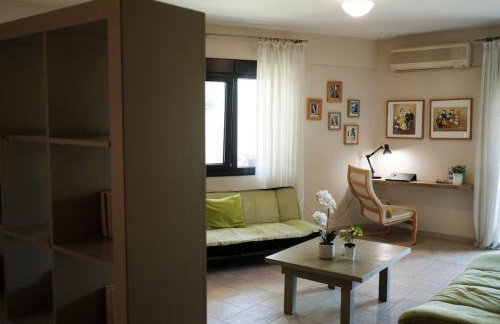 Apartment with garden in Thessaloniki. - Photo 22
