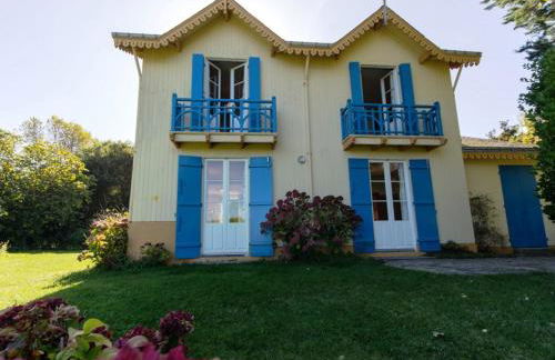 Maison avec jardin et accès direct plage à Le Palais - FR-1-418-20 - Foto 1