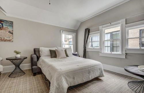 Crescent Penthouse - Downtown Hot Tub Golf Foos - Foto 25