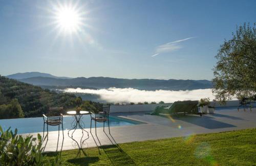 Casa Mille Olivi - Peaceful Lake View House, Private 50m2 Pool, near Motovun - Photo 3