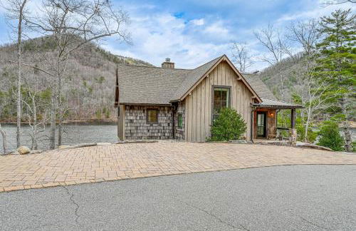 Direct Lake Access and Fire Pit Tuckasegee Cottage! - Foto 31