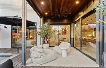 New 6 BR, 4.5B, Pool, Hot Tub, Cold Plunges, Outdoor Sauna, Bar, 9 TVs - Foto 14